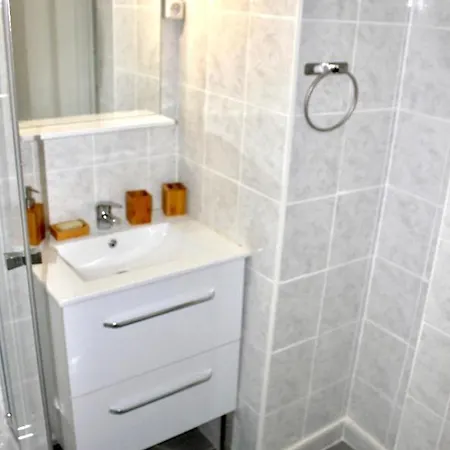 2 Pieces Tendance Apartment Bobigny